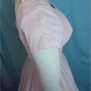 Beautiful 50s/60s dress in pale blush, baby pink color. Scoop neckline and back